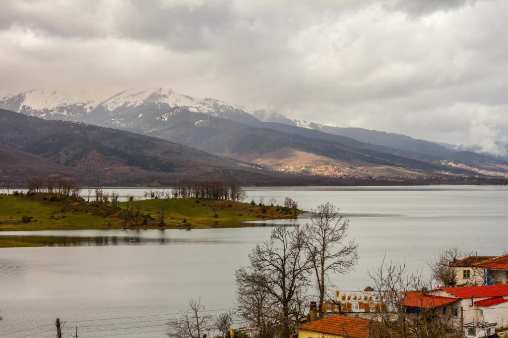 Titagion Hotel Plasztírasz Kültér fotó